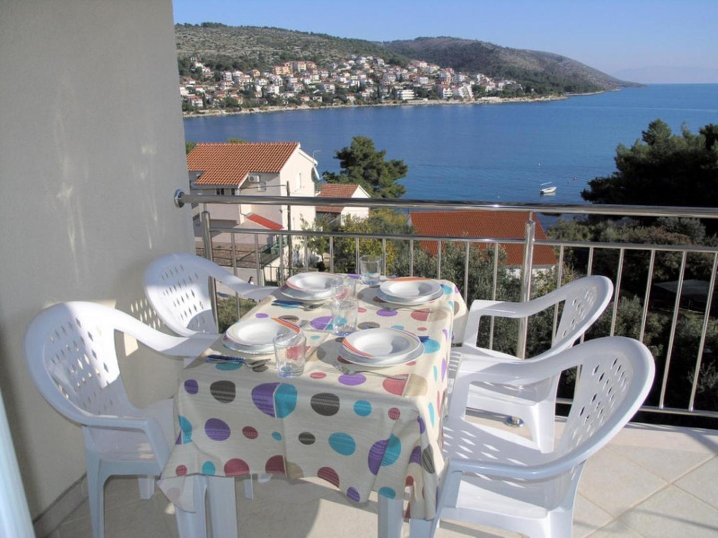 Apartments Aurelius - Relaxing With Gorgeous View Трогір Екстер'єр фото