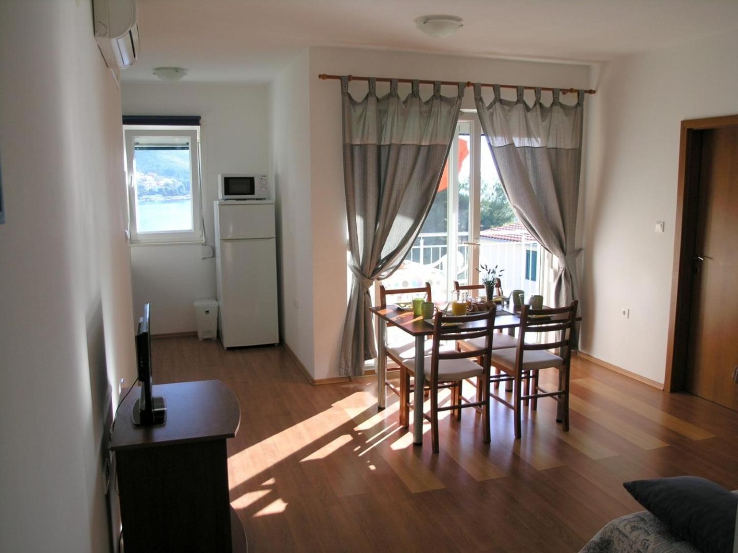 Apartments Aurelius - Relaxing With Gorgeous View Трогір Екстер'єр фото